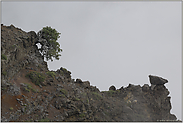 truzend... Caldera *La Palma*, auf dem Grad der Caldera