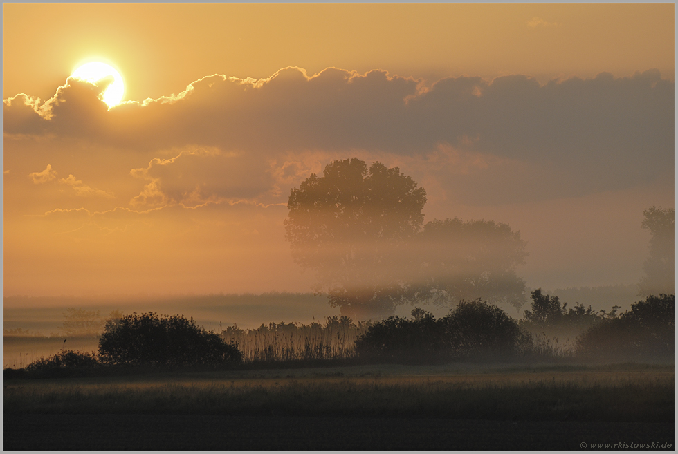 Zauberland (9/13)... Sonnenaufgang *im Nebel*