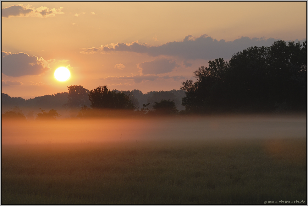 Zauberland (1/13)... Sonnenaufgang *im Nebel*